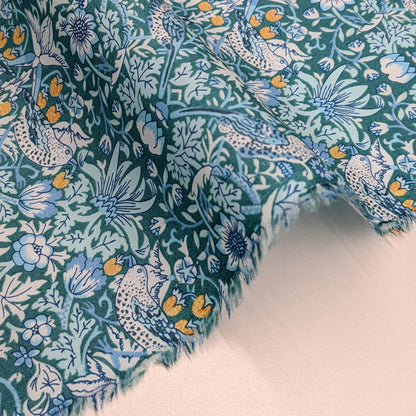 ◆輸入　リバティ　LIBERTY　タナローン　Strawberry Thief Turquoise  ★　ストロベリーシーフ　ターコイズ　約130×50cm