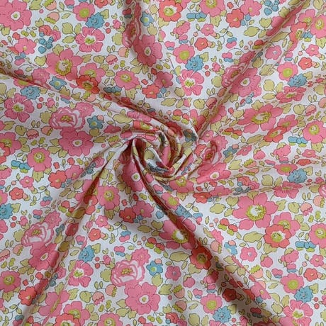 ◆輸入　リバティ　LIBERTY　タナローン　Betsy Je T'Aime　ベッツィ　ジュテーム　約130×50cm
