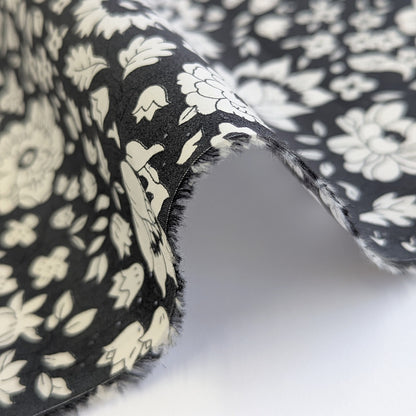 ◆輸入　リバティ　LIBERTY　タナローン　D'anjo Sky Black　ダンジョスカイ　ブラック　約130×50cm