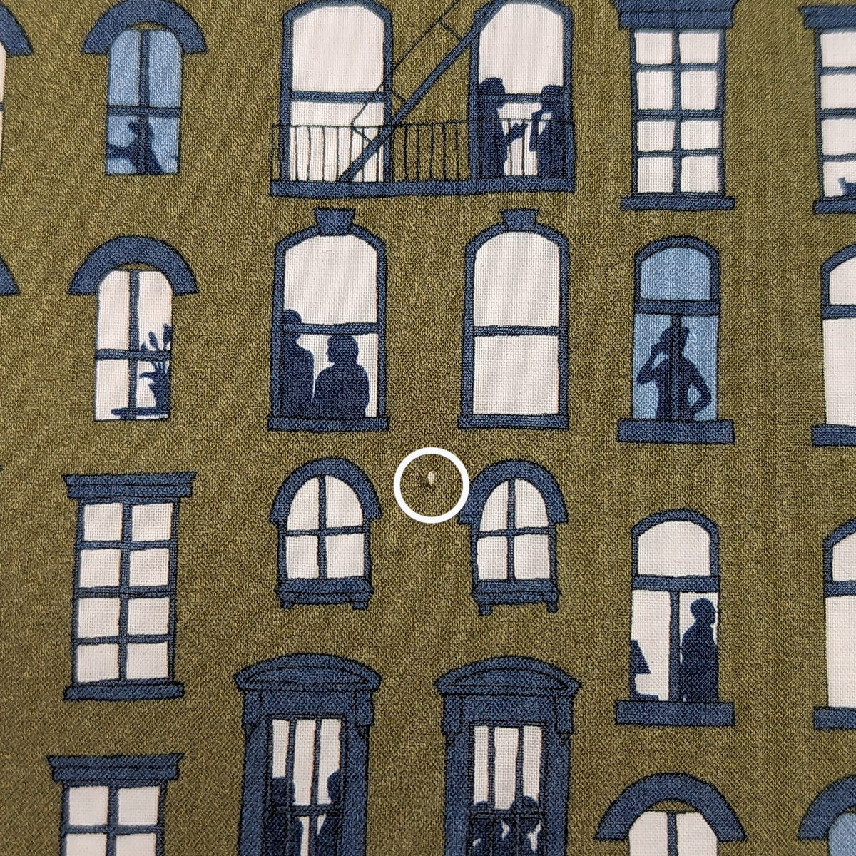 ◆輸入　リバティ　LIBERTY　タナローン　East Village B　イーストヴィレッジ　モスグリーン　約130×50cm