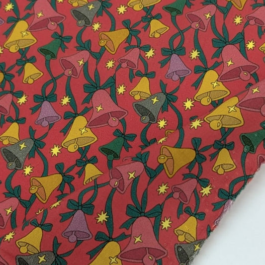 リバティ・ファブリックス　タナローン　Sparkling Bells　スパークリング・ベルズ　レッド　約108×50cm
