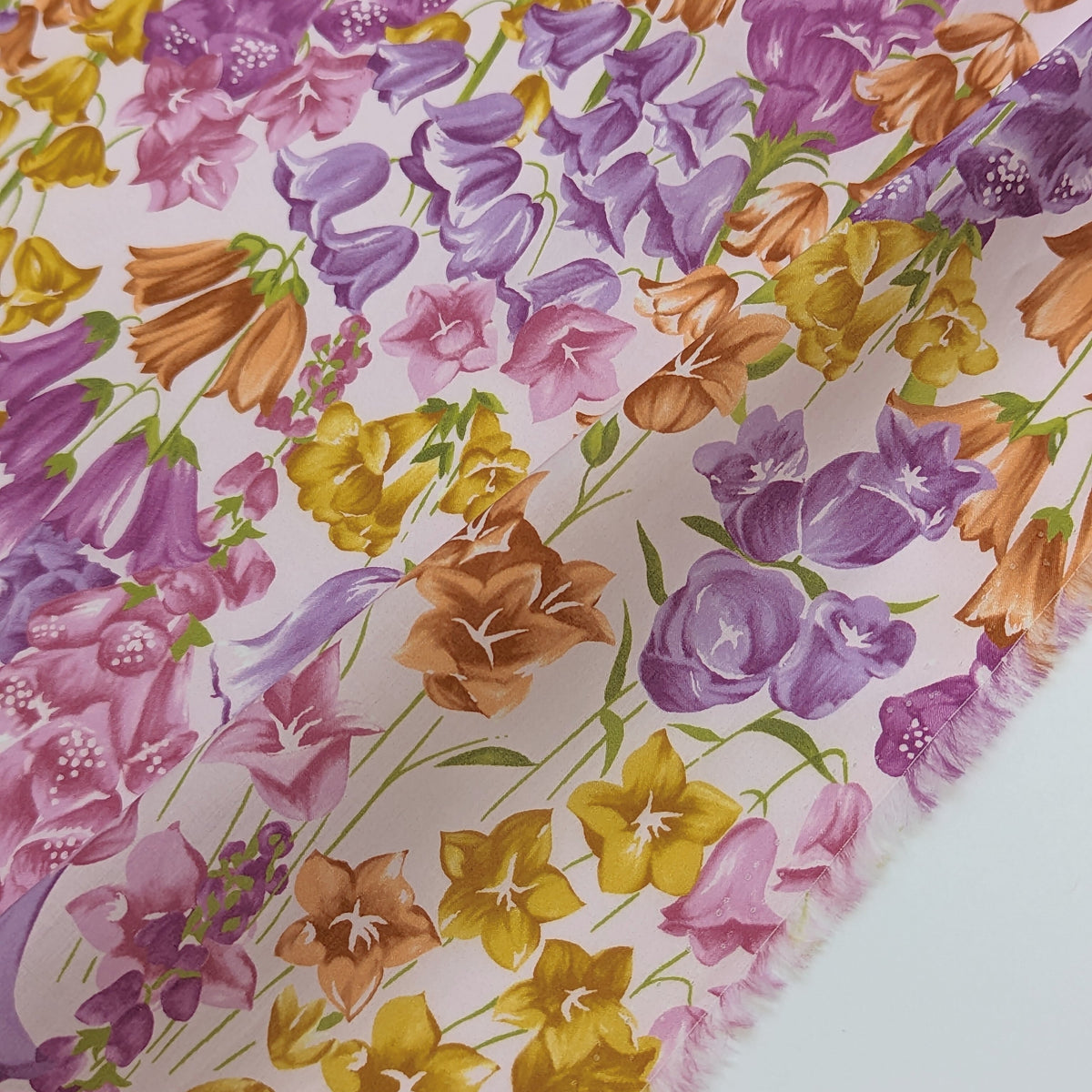 ◆輸入　リバティ　LIBERTY　タナローン　Birkbeck Bluebells W　バークベックブルーベル　パープル＆イエロー　約130×50cm
