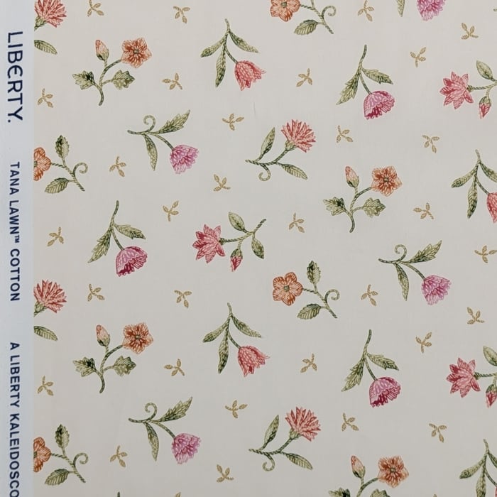 リバティ・ファブリックス　タナローン　Royal Threads　ロイヤル・スレッズ　ライトベージュ地　約108×50cm