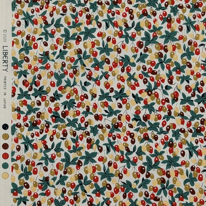 リバティ・ファブリックス　タナローン　Berry Bouquet　ベリー・ブーケ　ワインレッド/オレンジ　約108×50cm