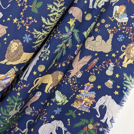◆輸入　リバティ　LIBERTY　タナローン　Liberty Christmas Blue　リバティクリスマス　ブルー　約130×50cm