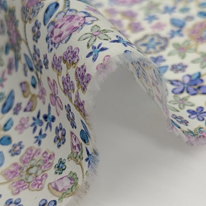 リバティ・ファブリックス　タナローン　Fiona Devaux フィオナ・ドゥヴォー　ブルー　約108×50cm