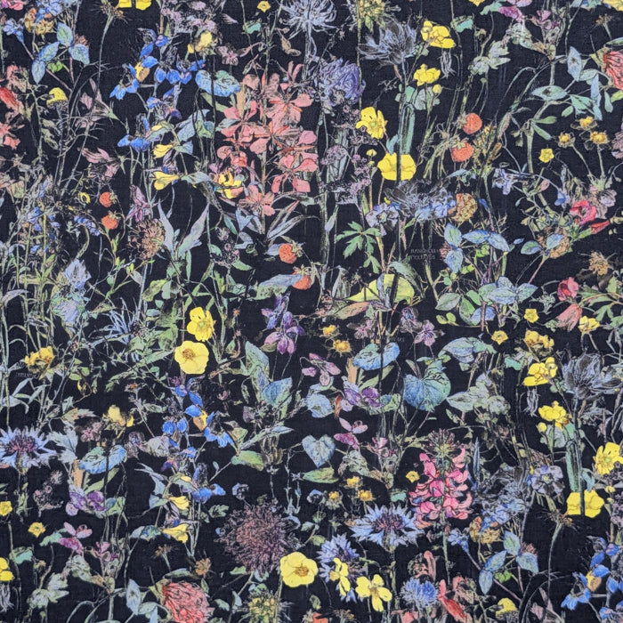 リバティ・ファブリックス　タナローン　Wild Flowers ワイルド・フラワーズ　約108×50cm