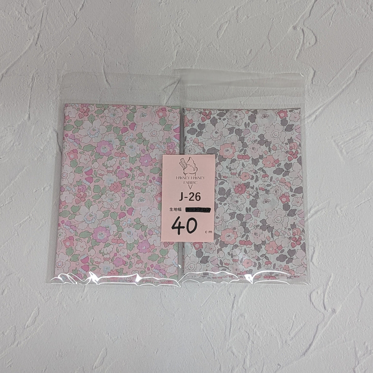 説明欄確認要《J-26》生地幅×40cm リバティ・ジャパン　LIBERTY　タナローン　カットクロス　ハギレ　★HHF別注★　Betsy　ベッツィ