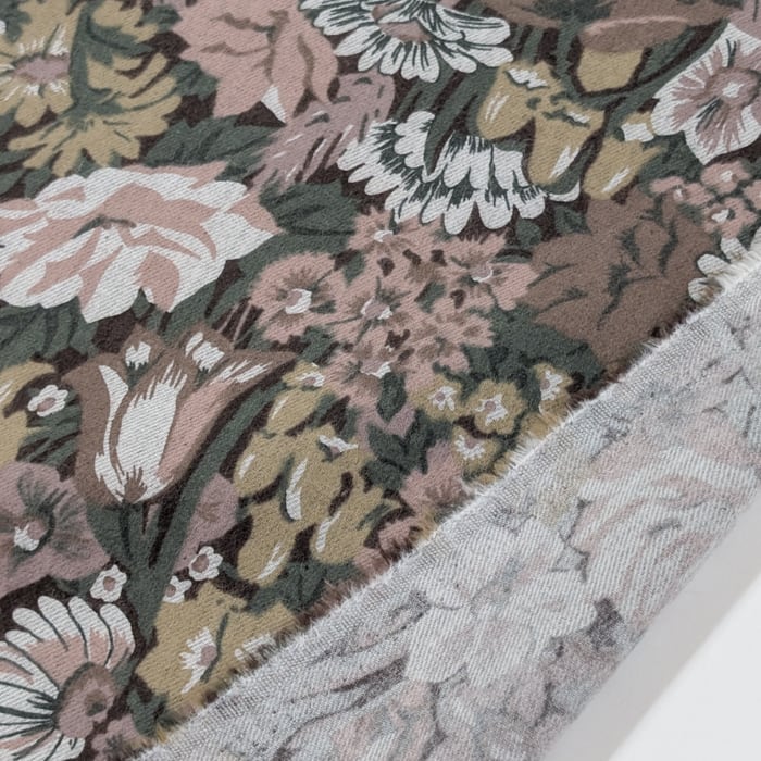 リバティ・ファブリックス　●エアリーコット生地●　Lamorna　ラモーナ　ピンク　約108×50cm