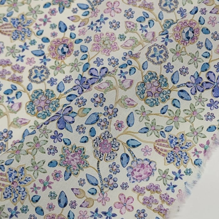 リバティ・ファブリックス　タナローン　Fiona Devaux フィオナ・ドゥヴォー　ブルー　約108×50cm