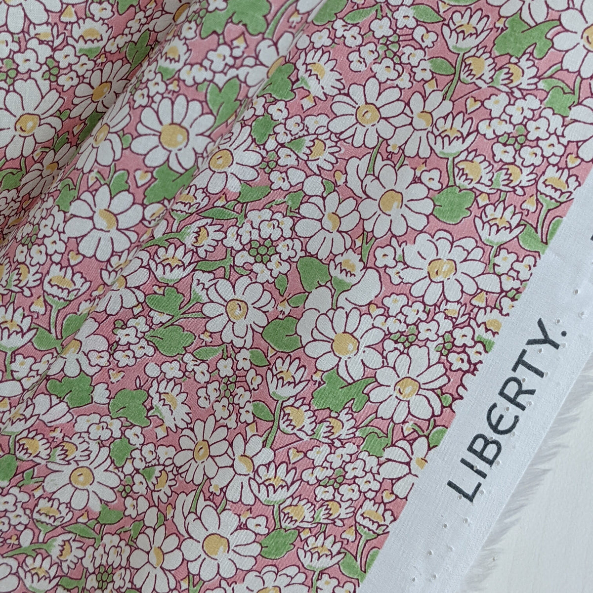 ◆輸入　リバティ　LIBERTY　タナローン　Alice W Pink　アリスダブル　ピンク　約130×50cm