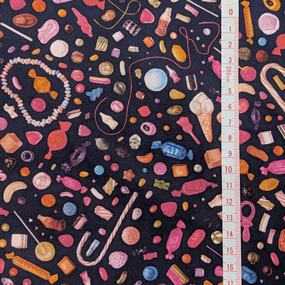 ◆輸入　リバティ　LIBERTY　タナローン　Truly Scrumptious　トゥルーリー・スクランプシャス　ネイビー地　約130×50cm