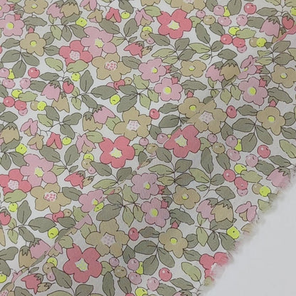 リバティ・ファブリックス　タナローン　Betsy Berry　ベッツィ・ベリー　イエローネオン　約108×50cm